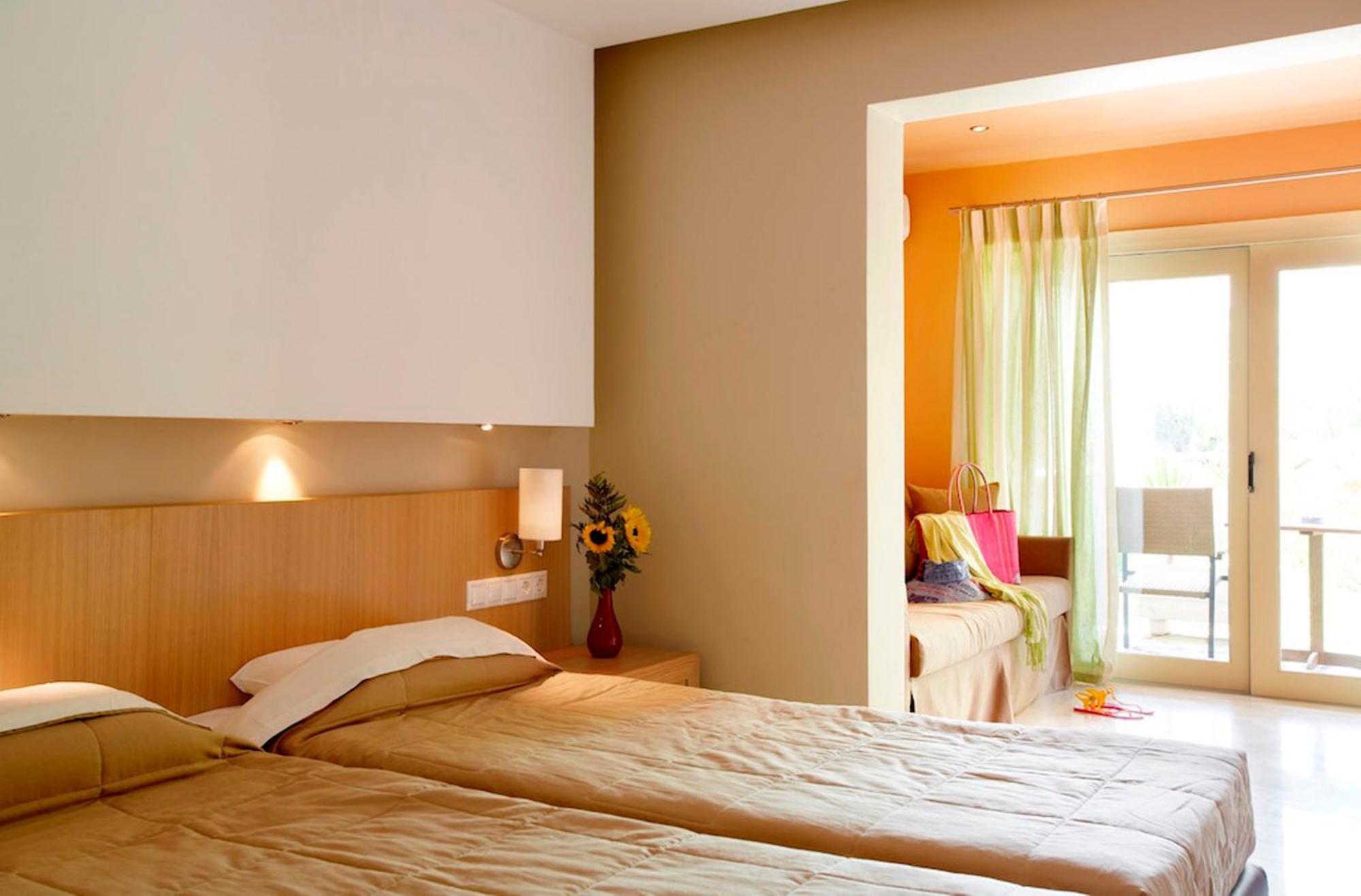 Astoria Hotel ตรูโลส ภายนอก รูปภาพ